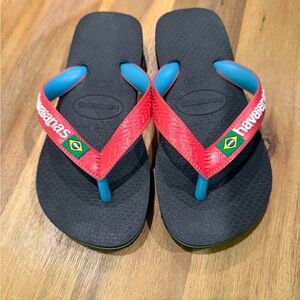 NWOT Havaianas Flip Flops - little boys 11/12